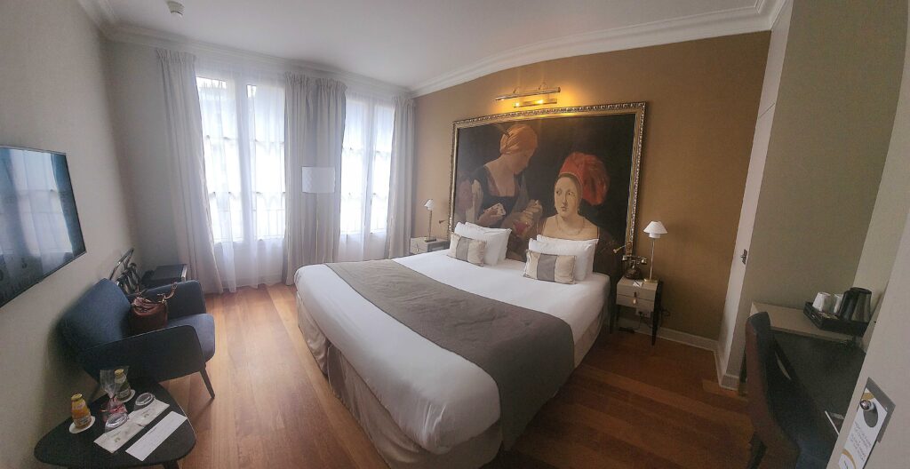 Executive Room at Hotel Le Walt in Paris.