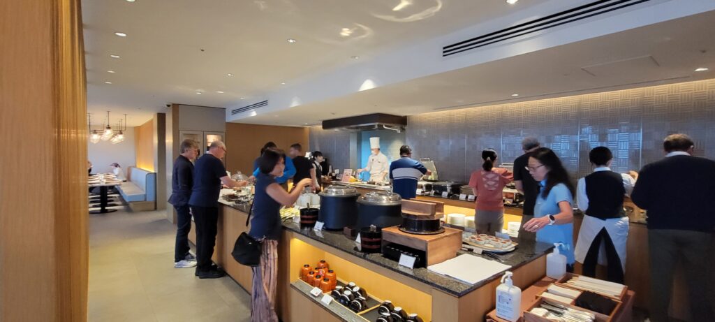 Buffet breakfast area on the Club Floor at Keio Plaza Hotel Tokyo Premier Grand.